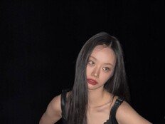 ‘뱃살 논란’ 소신 발언 혜리, 사진으로 보여준 자신감 [DA★]