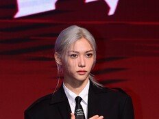 스키즈 필릭스, ‘용복이 사인’으로 이뤄낸 4300만 원의 기적