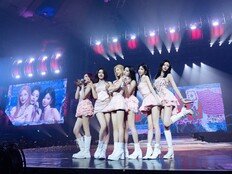 YG의 ‘최종병기 그녀’, 베이비몬스터 두 번째 월드투어 ‘춤’