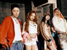 불화도, 소송전도 없이…4인조 혼성 카드의 ‘질서 있는 퇴장’