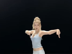 선미, 워터밤인 줄…독특한 물쇼로 ‘포에버 줄라이’ 프리뷰