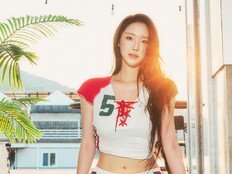 브브걸 민영, 건강美 넘치는 자태…서머퀸 강림한 ‘바디 웨이브’