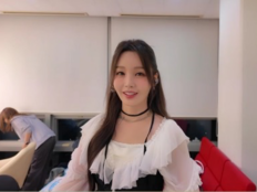 남규리, 15년 만에 음방 복귀…“아이돌 정말 리스펙트”