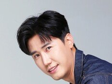 신성 오늘(18일) 생일…트롯픽 이벤트 주인공
