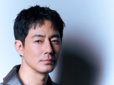 조인성, 목에 돋은 소름까지 연기했다 …‘호프’ N차 관람 부르는 디테일