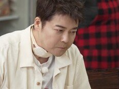 전현무 “성대 나갔다”…목에 보호대까지 (전현무계획4)