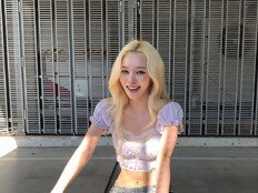 에스파 윈터, 자전거 타도 화보네…한 줌 허리 ‘감탄’ [DA★]