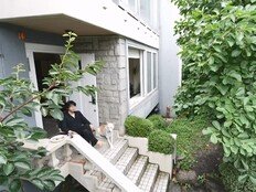 ‘나 혼자 산다’ 던, 자취 4년 차 2층 단독주택 공개…소울메이트 정체는?