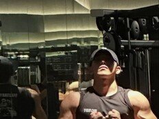 남주혁, 팔근육 이 정도였어?…탄탄 피지컬 눈길 [DA★]
