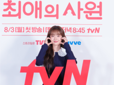 총 내려놓고 출근 도장 찍는 김혜준, “첫 로코, 이런 날이 올 줄 몰랐죠”