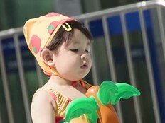 ‘심형탁 子’ 하루, 수영복 입고 물놀이 삼매경…올챙이배 ‘심쿵’ (슈돌)