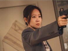 공효진, 남편 위협한 상대와 정면 대치…분노의 총구 (유부녀 킬러)