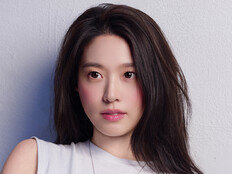 김설현, 청순→시크 다 되네…비하인드도 화보 그 자체