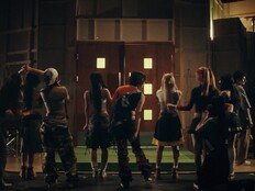 ‘JYP 신인’ 아워벌스데이, 데뷔 D-1…‘스퀴지’ MV 티저 공개