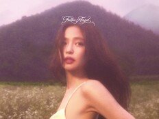 “팀 버튼 연상시키는 다크 판타지” 외신도 주목한 제니의 새로운 얼굴