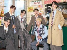 웨이커, 현 소속사와 멤버 전원 재계약 “두터운 신뢰”