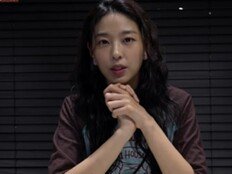 김설현, 출연작 줄줄이 공개 앞두고 요즘 독서 삼매경