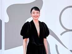 전도연, 베니스 여우주연상 기대↑…“100년에 한 번 나올 명연기”