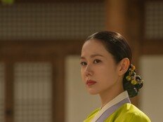 ‘스캔들’ 정지우 감독 “손예진 연기에 매번 감탄…마치 ‘슈퍼히어로’ 같아”