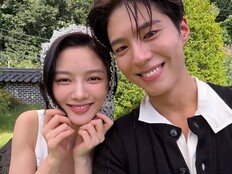 박보검♥김유정, 재회 시급한 비주얼…10년 지나도 훈훈 [DA★]
