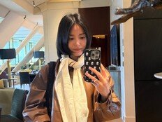 송혜교, 따라 입고 싶은 가을 코디…세련미 물씬 [DA★]