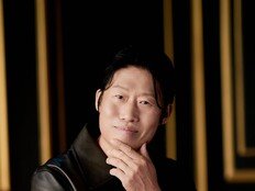 ‘암살자(들)’ 유해진 “그냥 ‘스타’ 인 줄 알았던 이민호, 알고 보니 살갑고 너무 똑똑해”[인터뷰]