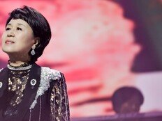 노래도 모르는 vs 후배 덕에 선 무대… 같은 전성기, 다른 선배의 품격