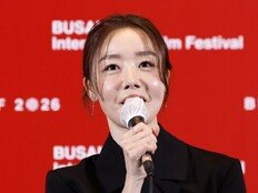 [BIFF]‘낮과 밤은 서로에게’ 한선화 “생일날 고향 부산에서 주연작 선봬 …선물 같다”