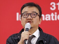 연상호 감독 “10대의 나, 정말 귀여웠다…같은 사람 맞나 싶어” [31st BIFF]
