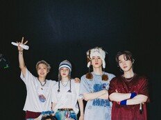 한글 입고 현지어 나누며…방탄소년단, 월드투어 ‘아리랑’의 특별한 소통법