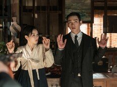 김유정, 박진영에게 소매치기 들키고 경찰까지…위기 (100일의 거짓말)