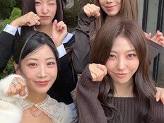 베스티, ‘연애의 조건’ 역주행에 완전체 재결합…13주년 겹경사