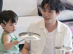 심형탁子 하루, 데이식스 영케이와 드럼 합주 “잘하는데?!” (슈돌)