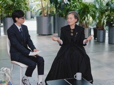 93세 현역 패션 디자이너 진태옥 “BTS 정국 무대보다 벌떡”
