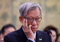 李, 유홍준 국립중앙박물관장 사직안 재가