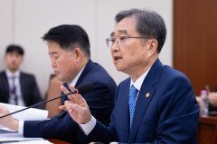 조현 “북미 대화 가능성 있다…김정은 방중 때 논의했을 수도”