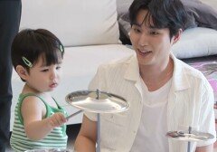 심형탁子 하루, 데이식스 영케이와 드럼 합주 “잘하는데?!” (슈돌)