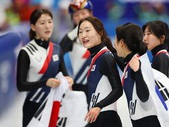 한국 쇼트트랙 여자 3000m 계주 ‘금메달이야’ [포토]