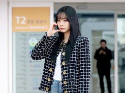 혜리, 블랙&데님에 레드…‘볼하트’는 포인트 [포토]