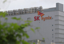 1년 새 230% 뛴 SK하이닉스, 개인은 팔고 외국인은 샀다