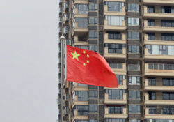 디플레이션에 빠진 중국 경제, 일본처럼 장기 불황 가능성