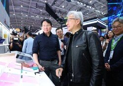 최태원 “2030년까지 메모리 부족… 생산능력 2배로 확대”