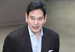 정용진 회장 이마트·프라퍼티 대표이사로… “책임경영 실현”