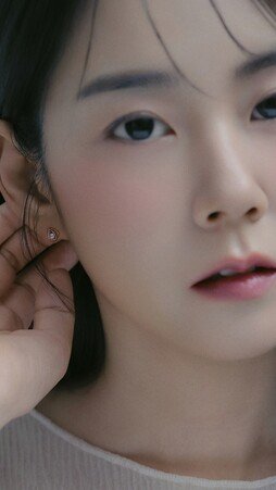 한승연 몽환+시크, “사람 냄새 나는 배우 되고파” [화보]