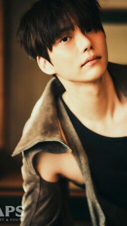 정현규, 감각적인 비주얼…“새로운 활동 예고”