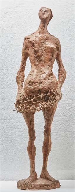 최만린의 대표작 중 하나인 조각 ‘이브 58-1’. 현재는 성북구 최만린미술관이 소장하고 있다. [성북구립미술관 제공]