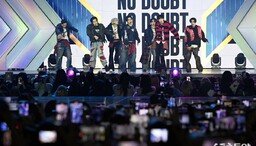 [The Awards] “Hurry up and give me the clip!” SNS chaos ‘The Awards’ performance