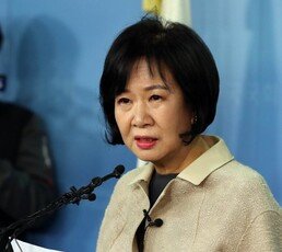 “손혜원 입수 목포시 문건, 일반인에 공개 않는 자료… 당시 상관 지시로 전달해”