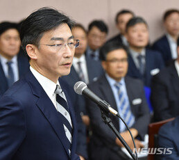 귀국한 이국종 “너무 비참, 이 상황서 병원 복귀가…”