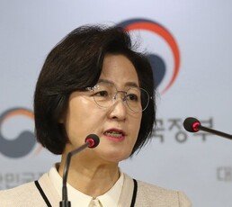 [단독]“美선 공소장 전문-실명 홈피에 공개”… 靑선거개입 의혹 공소장 비공개 역풍